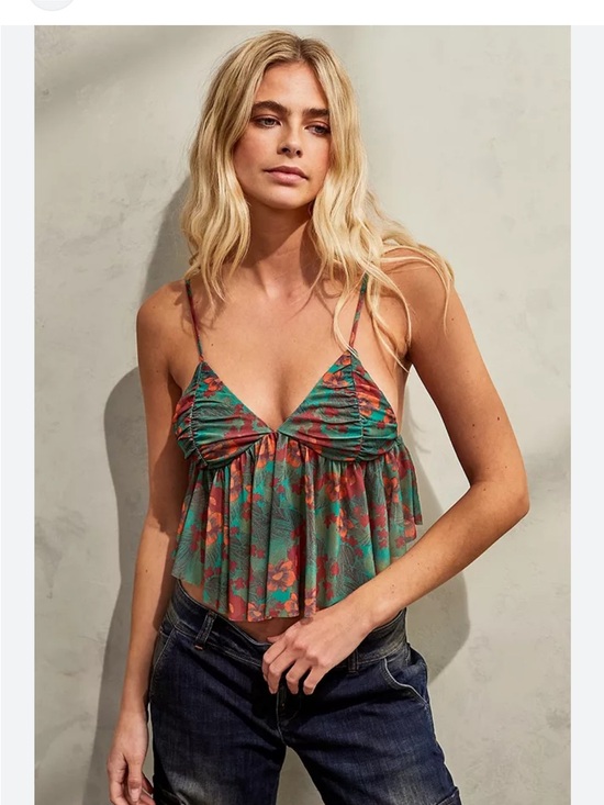 Urban Outfitters Tops - Urban Outfitters Lila Ruched Ruffled Cropped Cami. Tropical. Floral. Babydoll. S